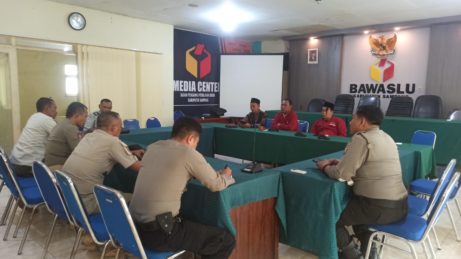 rapat koordinasi penurunan APK dan BK